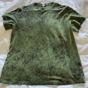 Women’s Lululemon Shirt